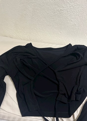 Siyah Uzun Kollu Bluz sırt dekolteli - Görsel 2