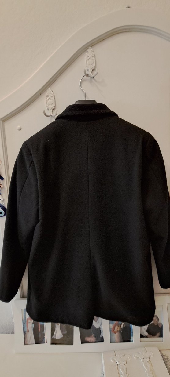 Düğmeli Siyah Kısa Kadın Kaban - Görsel 2