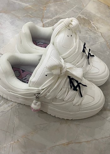 40 Beden bershka miffy spor ayakkabi