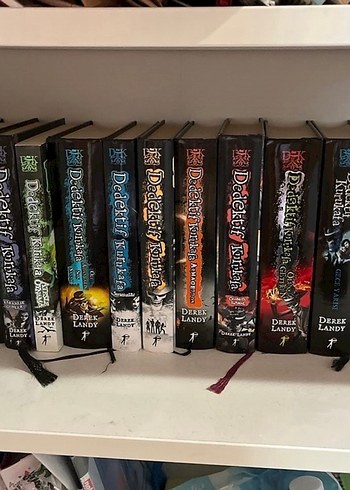Dedektif Kurukafa Kitap Serisi