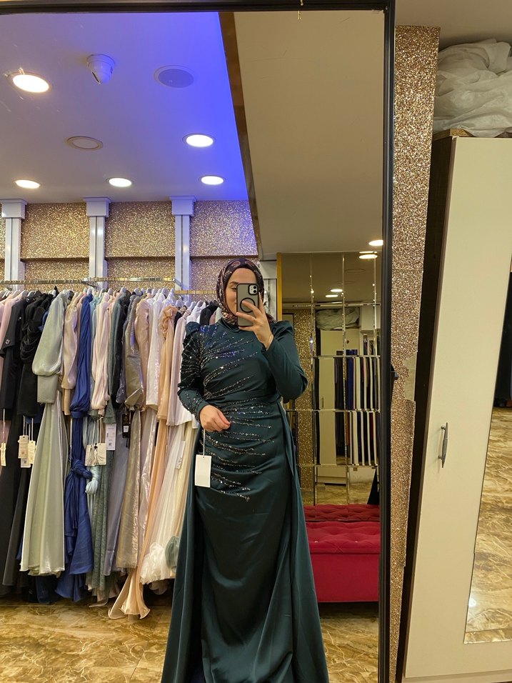 HENİN Uzun Siyah Nakışlı Drapeli Abiye Elbise - Görsel 2