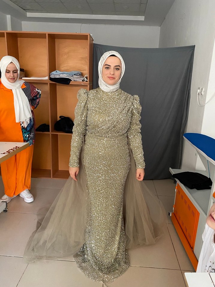 HENİN marka Uzun Kol pul payet yeşil Abiye Elbise - Görsel 2