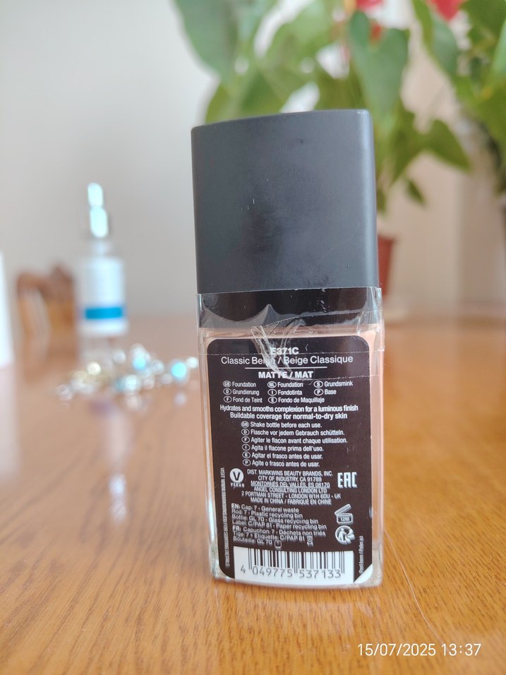 Wet n Wild Photofocus Mat Fondöten Beige - Görsel 2