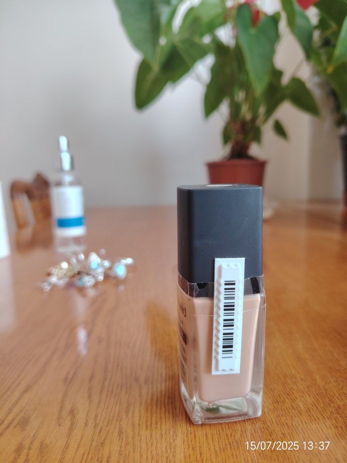 Wet n Wild Photofocus Mat Fondöten Beige - Görsel 3