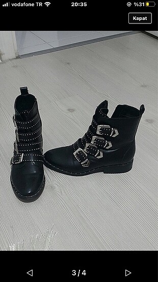 siyah gümüş detaylı bot