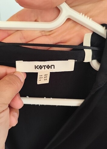 44 Beden Saten uzun kol simetrik detaylı elbise