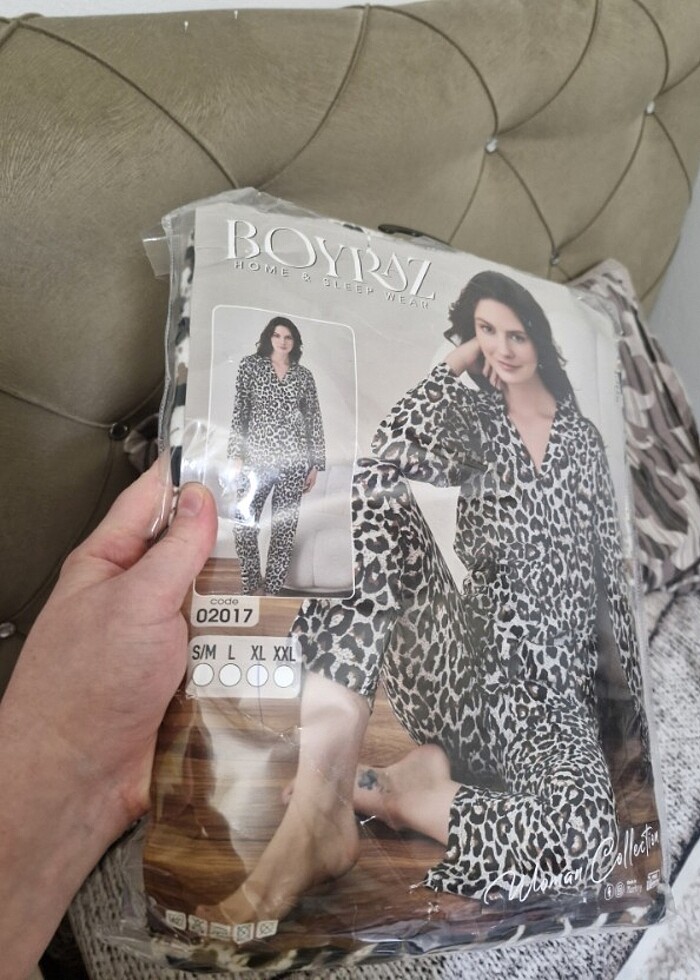 leoparlı süet pijama takımı - Görsel 2
