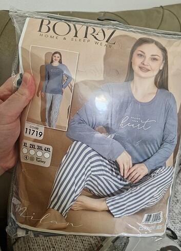 xxl Beden Çizgili pijama takımı etiketli