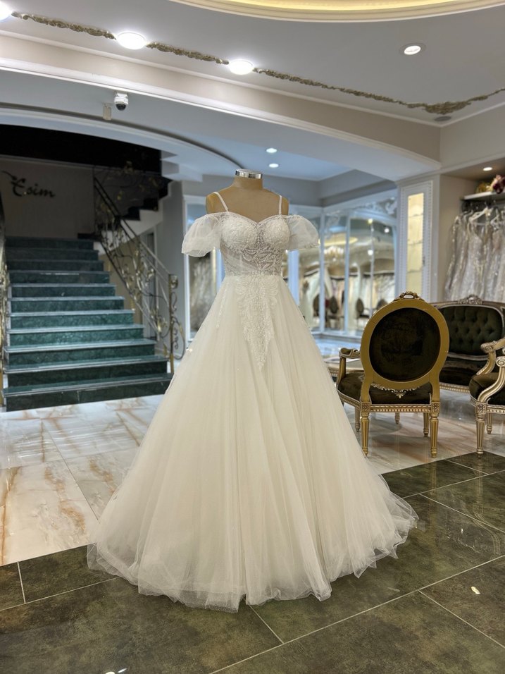 Balon Kollu A Kesim Uzun Beyaz Gelinlik - Görsel 2