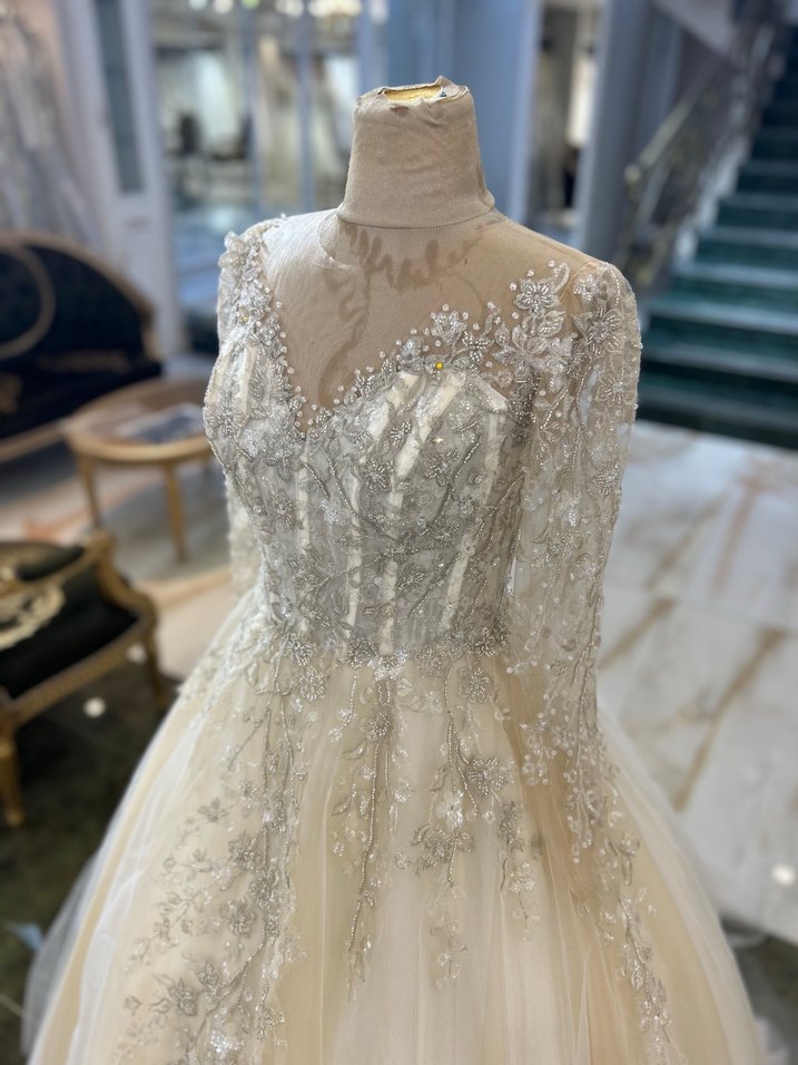 Uzun Kollu Modern Prenses Gelinlik (Sıfır) - Görsel 4