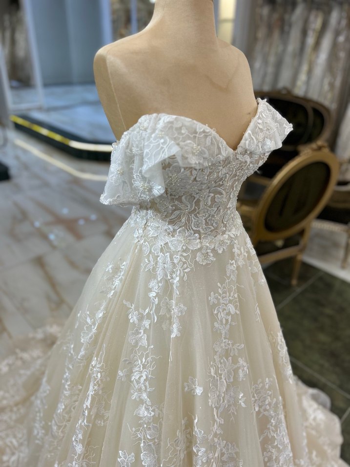 Straplez A Kesim Uzun Beyaz Gelinlik - Görsel 4