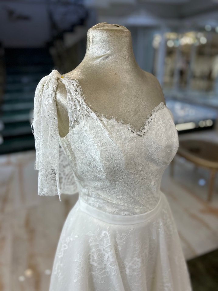 Beyaz Mini Dantel Gelinlik - Görsel 3