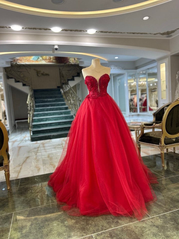 Klasik Elegan Kırmızı Straplez Kınalık - Görsel 2