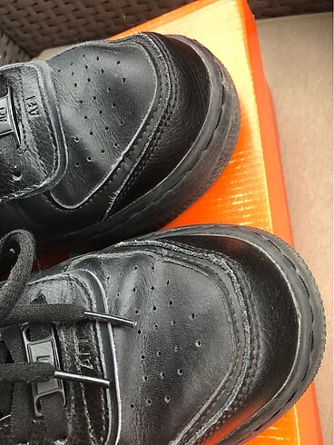 39 Beden siyah Renk Nike orijinal ayakkabı