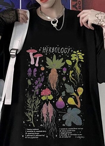 Gothiç herbology unisex oversize t-shirt