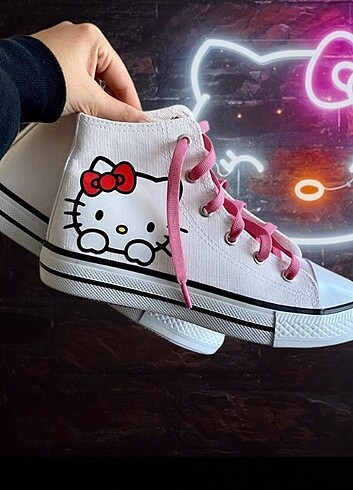 Hello kitty baskılı Beyaz kanvas ayakkabı 