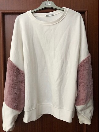 Zara sweatshirt