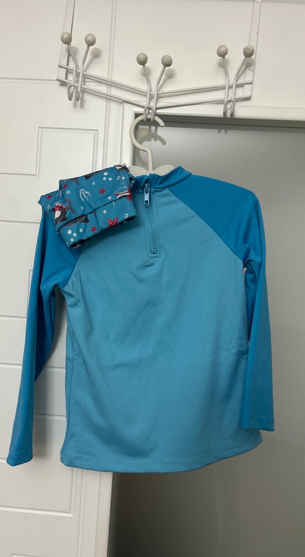 Köpekbalıklı Erkek Çocuk Uzun Kollu Mayo - Görsel 2