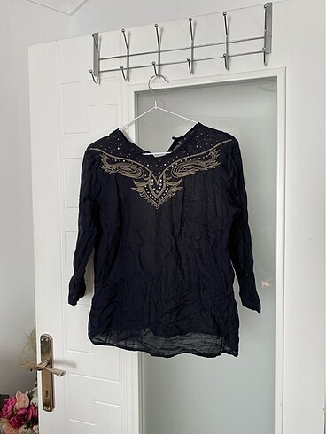 Mango Casual Zımba Detaylı Bluz