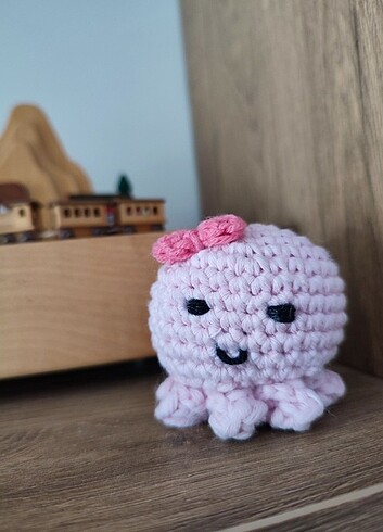 Amigurumi minik süslü ahtapot
