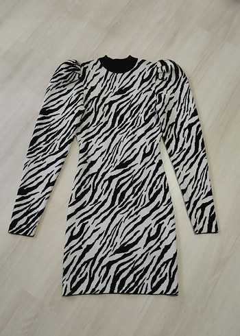 Zebra Desenli Uzun Kollu Elbise