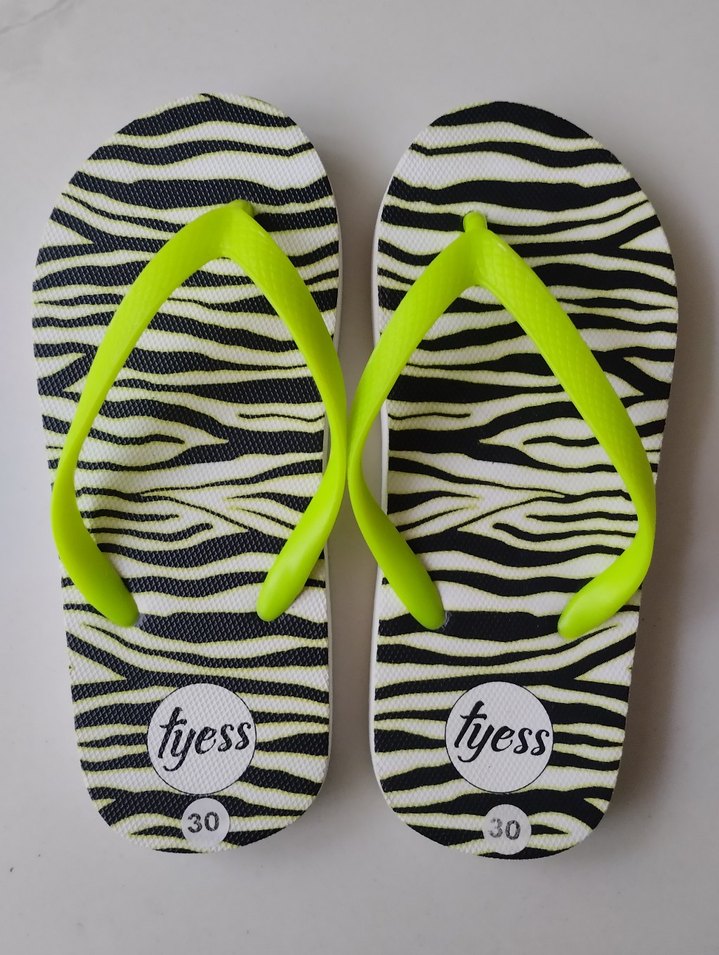 Zebra Desenli Yeşil parmak arası çocuk Terlik - Görsel 2