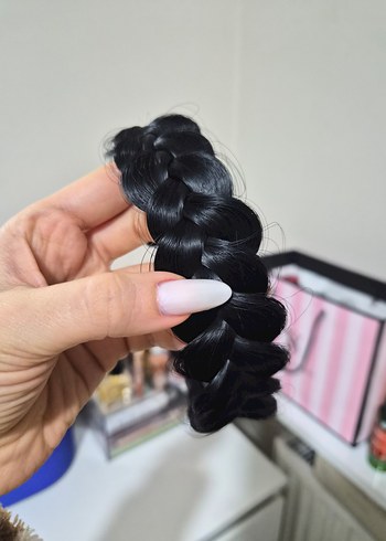 siyah sac orgu tac - Görsel 3