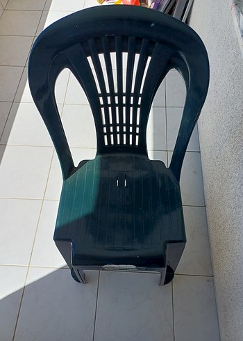 Plastik Sandalye
