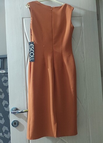 m Beden turuncu Renk Şık elbise