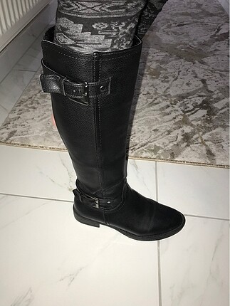 Siyah çizme