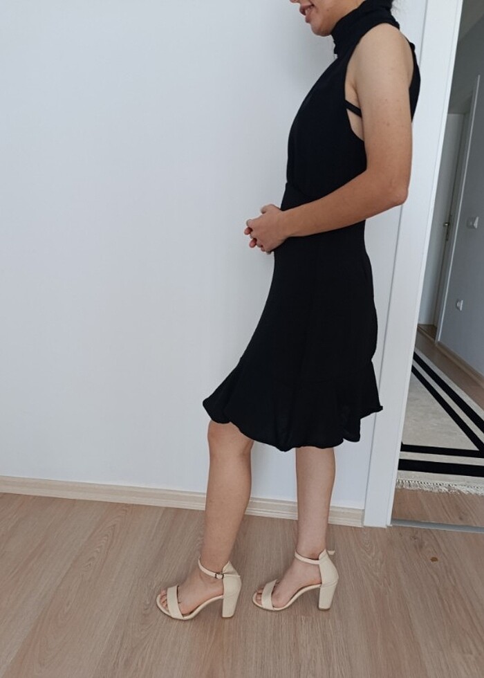 Kısa elbise - Görsel 3