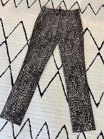 Leopar kumaş pantolon