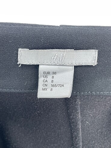 38 Beden siyah Renk H&M Mini Etek %70 İndirimli.
