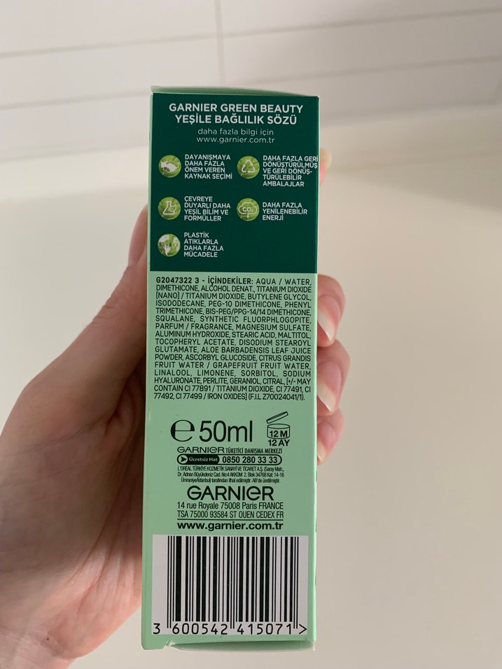 Garnier BB Krem Açık Ton Karma ve Yağlı Ciltler - Görsel 2