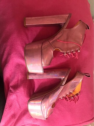 Dollskill hologram pembe platform topuklu