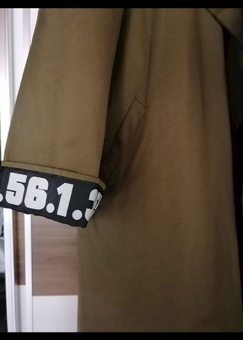 Stradivarius trençkot haki