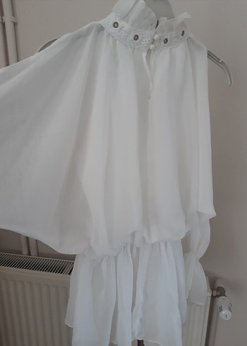 Beyaz, Fırfırlı, Yüksek Yakalı Rahat Bluz - Görsel 3