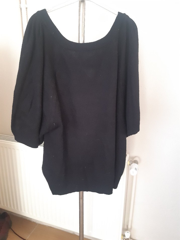 Düğmeli Siyah V Yaka Kadın Kazak - Görsel 4