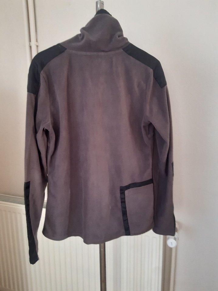 Gri Fermuarlı Yumuşak Polar - Görsel 4