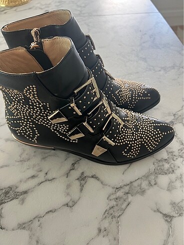Chloé Siyah kemer detaylı bot