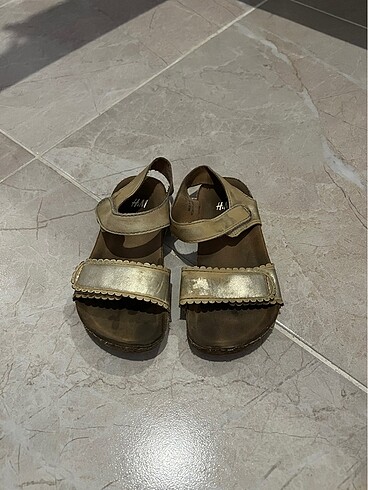 H&M 26 numara sandalet
