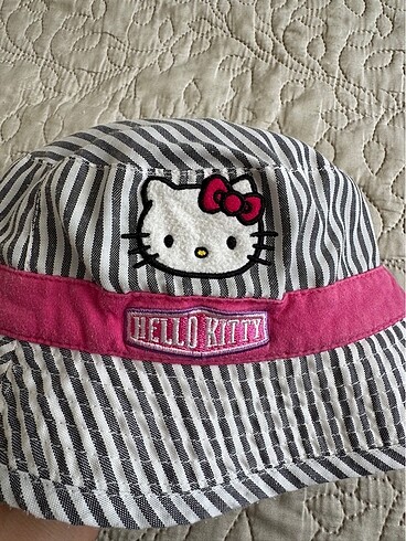 Diğer Hello Kitty şapka