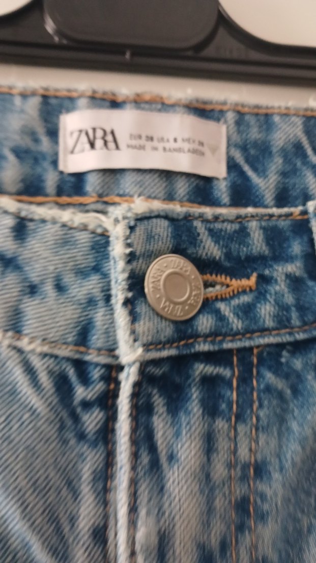 Kadın Mavi Bol Kesim Yırtık Kot Pantolon - Görsel 3