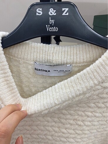 m Beden Bershka kazak