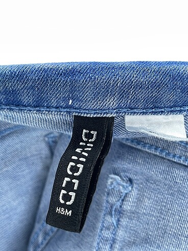 32 Beden mavi Renk H&M Jean / Kot Şort %70 İndirimli.