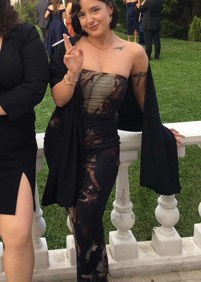 Astarlı tül desenli elbise - Görsel 2