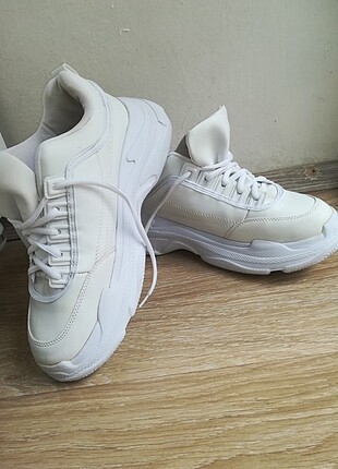 Beyaz Spor ayakkabı