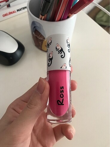 revolution pout bomb lip gloss