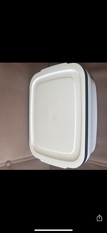 Beden Tupperware ekmek kutusu