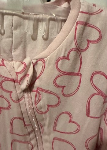 5 Yaş Beden Kız Çocuk Pembe Kalpli Fermuarlı uyku Tulumu